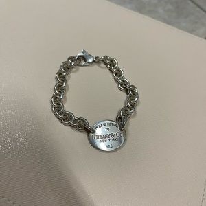 Authentic Tiffany & Co Return to Tiffany Oval Tag Bracelet